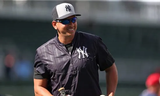 Alex Rodriguez Photographed With New Billionaire Girlfriend