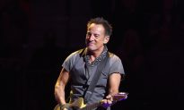 Bruce Springsteen Dances With 90-Year-Old Mother