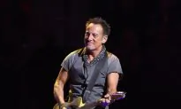 Bruce Springsteen Dances With 90-Year-Old Mother