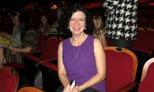 Shen Yun Shares a Universal Message Through Universal Languages