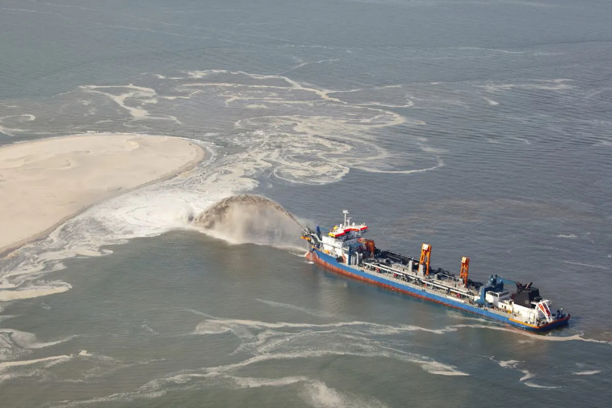 "Dredging is a destructive and costly waste of taxpayer money," the late oceanographer Dr. Robert Snyder said. (Teun van den Dries/iStock)