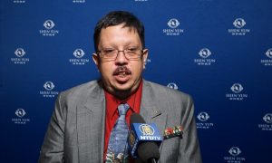 Let Shen Yun Become Part of You, Says Navy Veteran