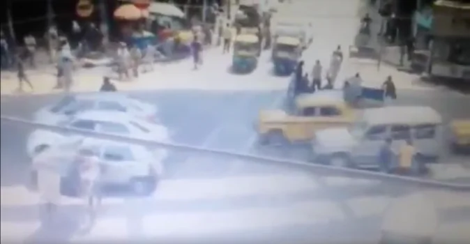Watch: Moment Kolkata Overpass Collapses, 15 Killed so Far