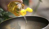 Is It Safe to Consume Vegetable Oil Every Day?