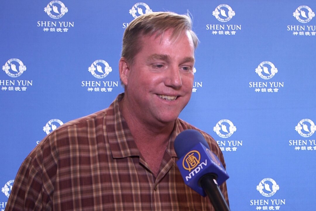 Bo Woods and his family drove 90 miles from Prescott, Arizona, to see the afternoon show of Shen Yun Performing Arts at the Orpheum Theater in Phoenix, Arizona of April 2, 2016. (Courtesy of NTD Television)