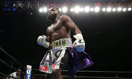 Adrien Broner: Boxer Surrenders to Police in Ohio