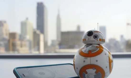 Star Wars BB-8 Droid Toy Now Reacts When Watching the Movie