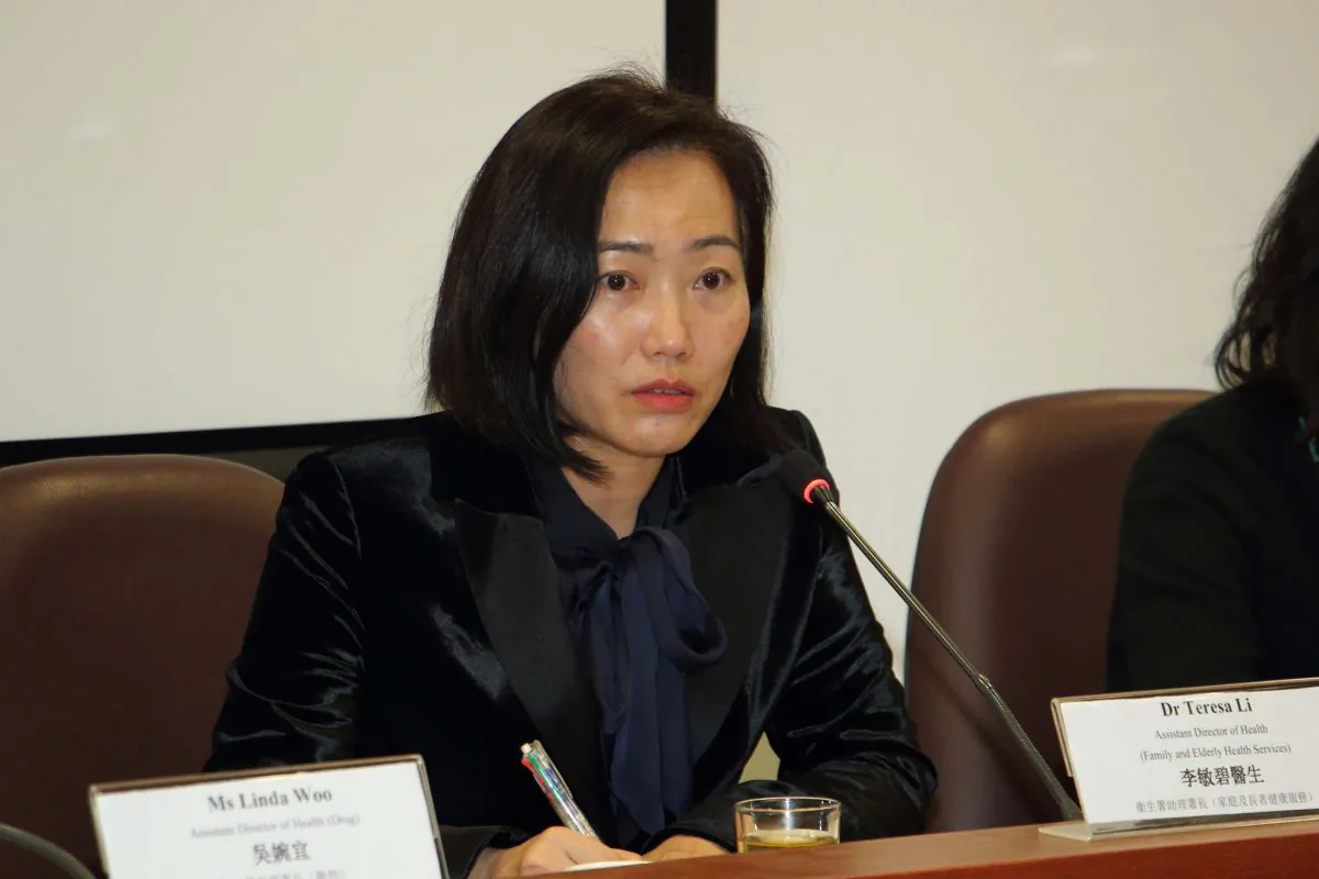 Assistant Director of the Health Department Teresa Li Mun-pik said a preliminary limit was set to under 120 new appointments per month in Hong Kong’s Mother and Children Health Centres for ineligible children. The Department will adjust the quota if necessary, and they may go so far as to stop the relevant services. (Kiri Choi /Epoch Times)