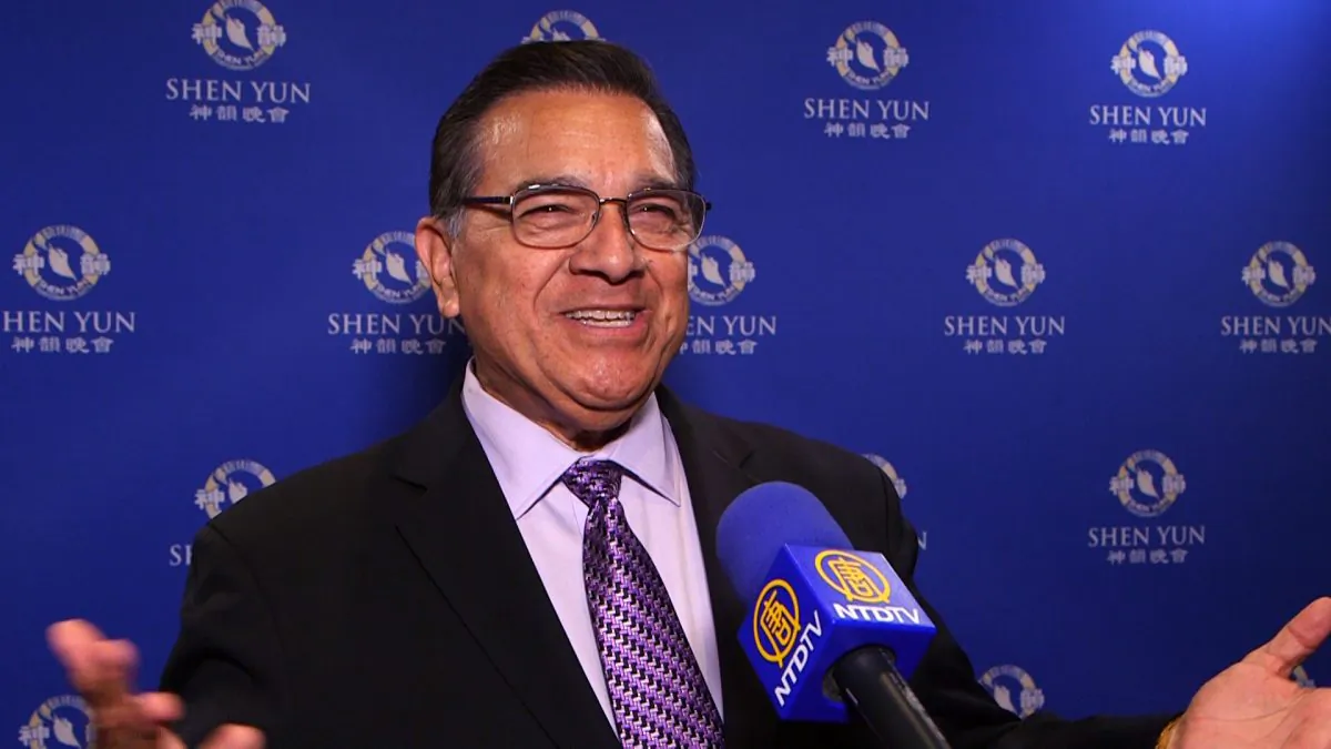 Dr. Jesse Mireles after enjoying Shen Yun Performing Arts at the Orpheum Theater in Phoenix on the evening of April 5th, 2016. (NTD Television)