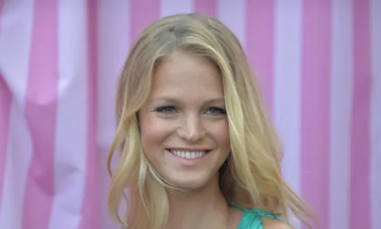 Former Victoria’s Secret Model Erin Heatherton Shares Why She Left