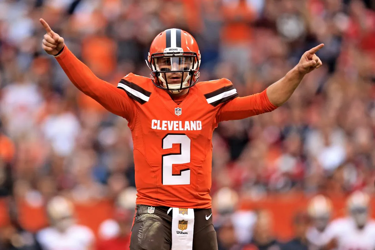 Free agent quarterback Johnny Manziel is still looking for a team to play for in 2016. (Andrew Weber/Getty Images)