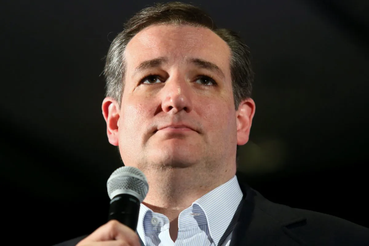 Republican presidential candidate, Sen. Ted Cruz, R-Texas, speaks to supporters during a campaign event, Monday, April 11, 2016, in the San Diego. (AP Photo/Sandy Huffaker)