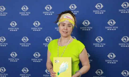 Director of Dance Company: Shen Yun Touched Every Cell of My Body