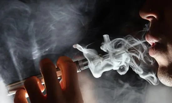 E-cigarette Explodes, Blinds 14-Year-Old Boy in Shop