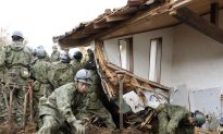 US Forces Deliver Aid to Japanese Quake-Hit Areas; 42 Dead