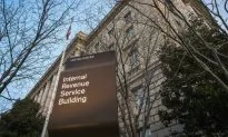 Florida Man Who Claimed $18,000 in Income Gets $980,000 in IRS Refund Check: Reports