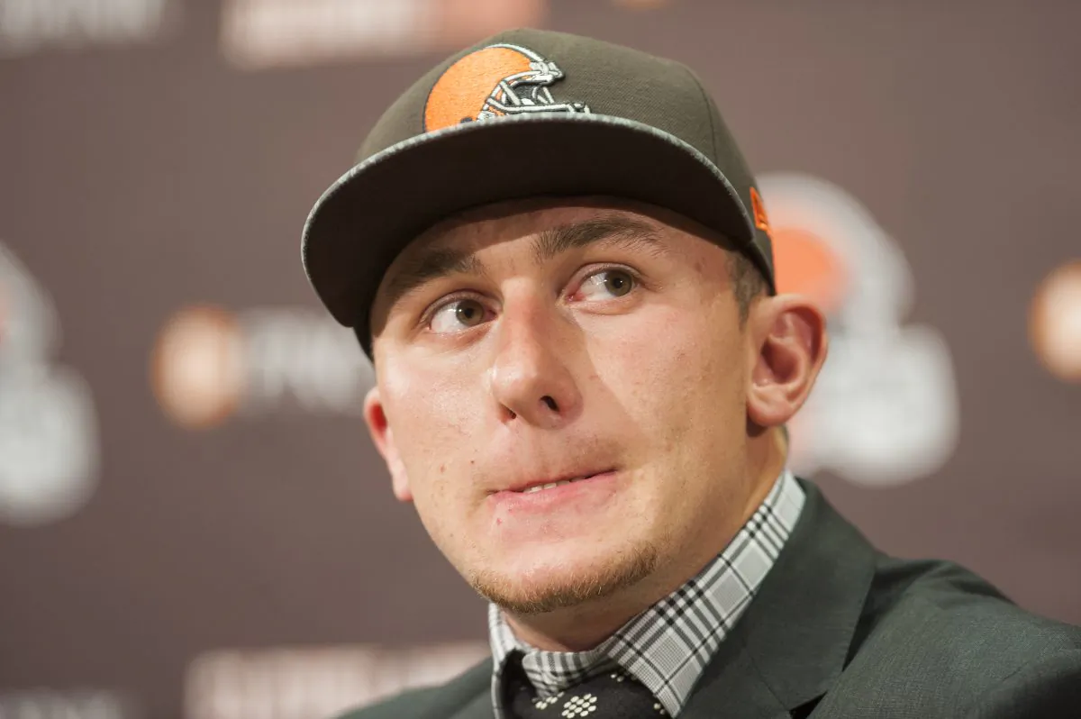 Former Cleveland Browns quarterback Johnny Manziel has yet to sign with a team for the 2016 season. (Jason Miller/Getty Images)