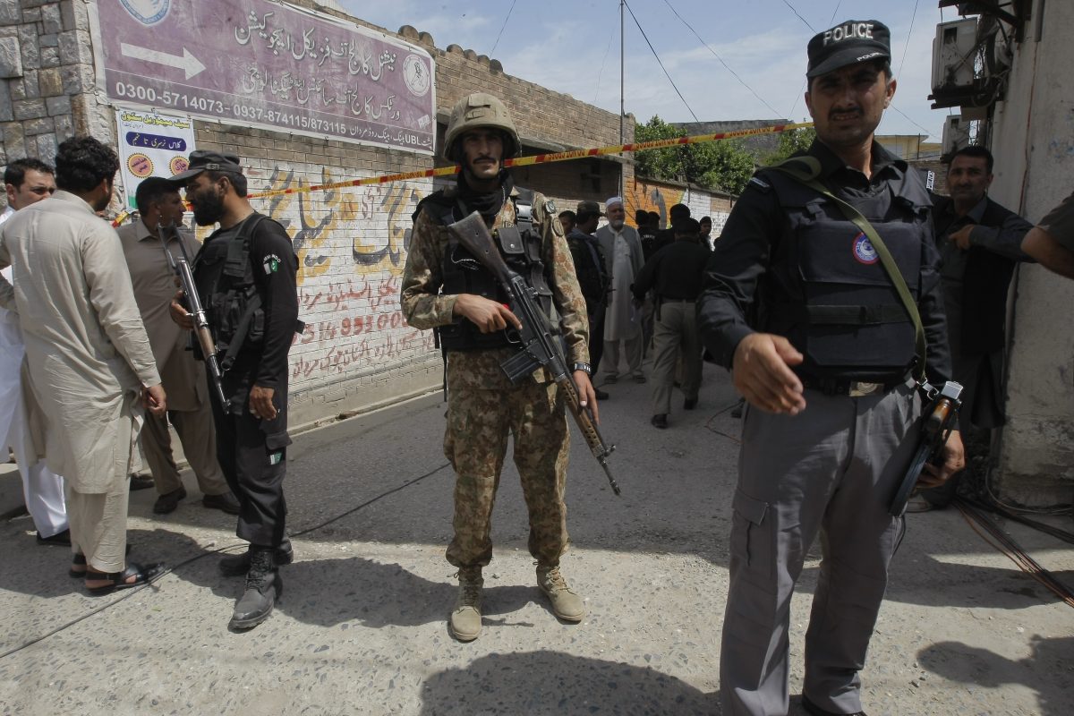 Suicide Attack Kills 1, Wounds 9 Outside NW Pakistan Office