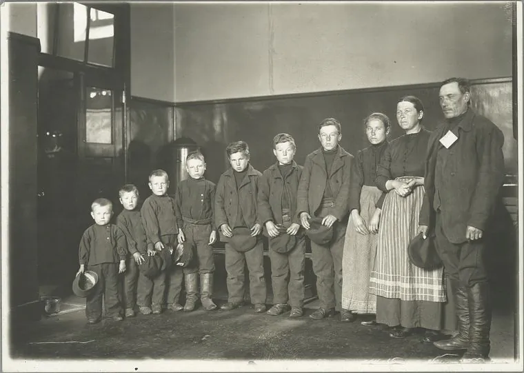A family of seven sons and one daughter, country o origin unknown, 1904. (Sherman, Augustus F. /NYPL)