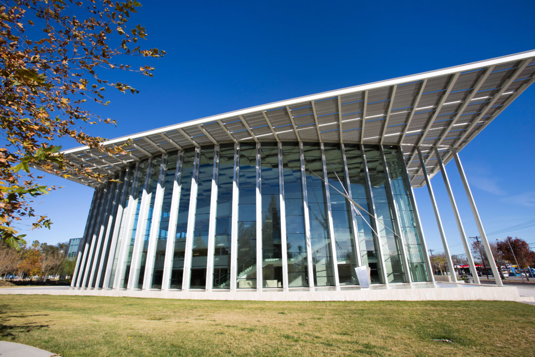Valley Performing Arts Center. (Ji Yuan/Epoch Times)