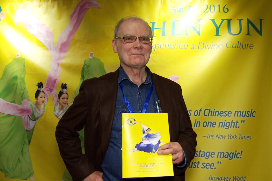 Allan Pulker, a professional musician, music teacher, and publisher, sees a whole new vista for the future of music, after seeing Shen Yun Performing Arts on April 21, 2016. (NTD Television)