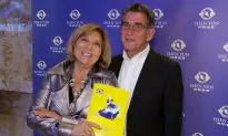 Shen Yun ‘Very good for the soul,’ Says Fashion Icon Robin Kay