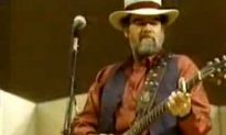 Guitarist Lonnie Mack Dies at Age 74 in Nashville