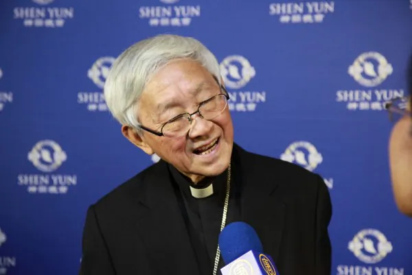 Cardinal Joseph Zen Ze-kiun of the Hong Kong Catholic Church is among those attending Shen Yun Performing Arts at the Taoyuan Arts Center on April 14. (Li Xianzhen/Epoch Times) 