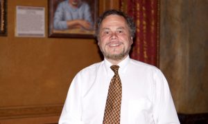 Healthcare Administrator Says Shen Yun Beautifies Natural Body Movements