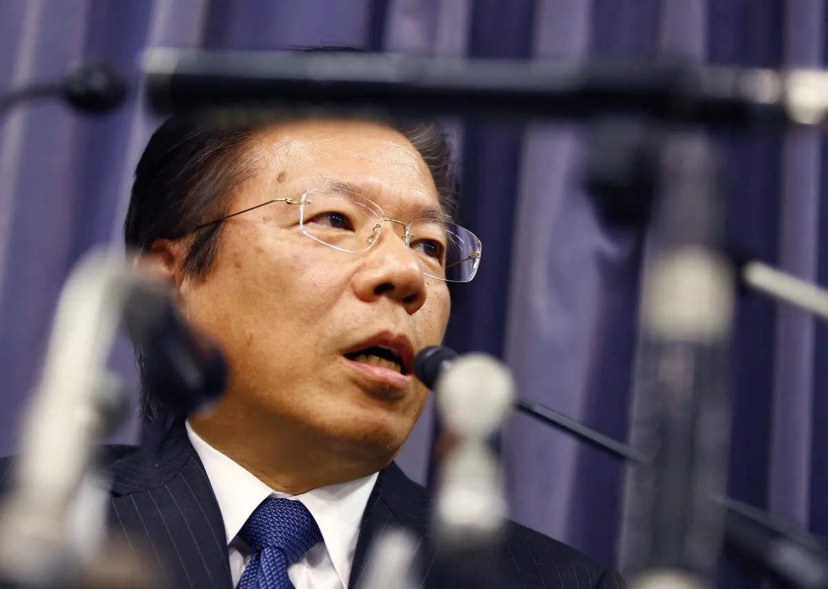 Mitsubishi Motors Corp. President Tetsuro Aikawa speaks during a press conference in Tokyo, Tuesday, April 26, 2016.  (AP Photo/Shizuo Kambayashi)