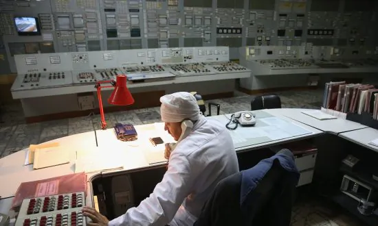 Chernobyl Workers Leave Nuclear Facility After 600 Hours On Site