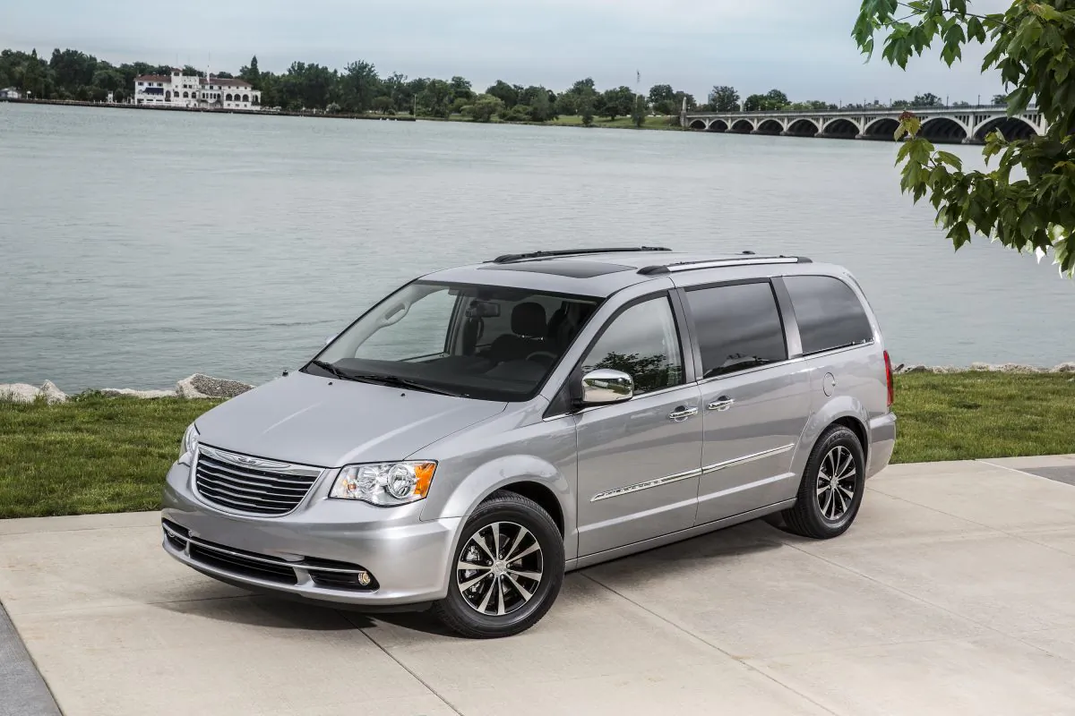 2016 Chrysler Town & Country. (Courtesy of Chrysler)