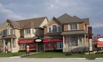 Copper Hills Offers Luxury Living in Beautiful Small City Setting
