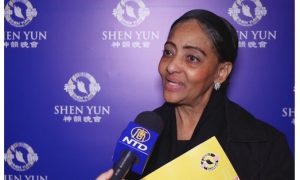 Shen Yun Amazes Fan Year After Year