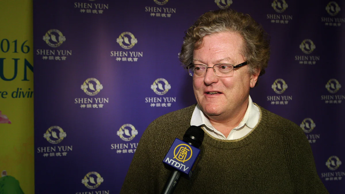 Architect Patrick Mallard talks about his experience seeing Shen Yun at Place des Arts in Montreal on April 30, 2016. (NTD Television)