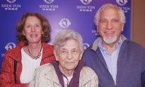 90-Year-Old Praises Life Lessons in Shen Yun