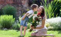 8 Mother’s Day Gift Ideas That Are Sure to Make Mom Smile