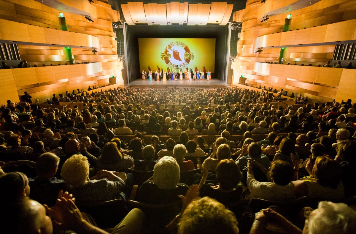 Shen Yun Shines Across Southern California