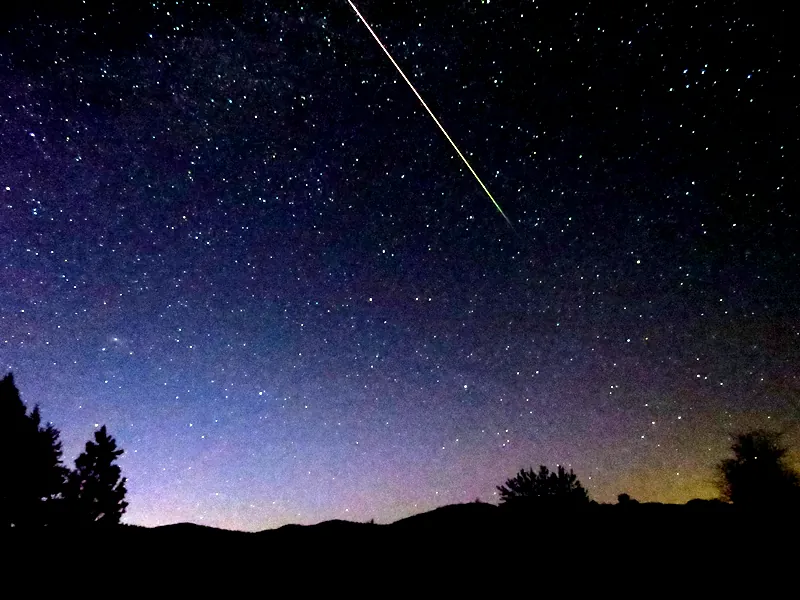 Eta Aquarid on May 6, 2013. (Rocky Raybell/CC BY 2.0)