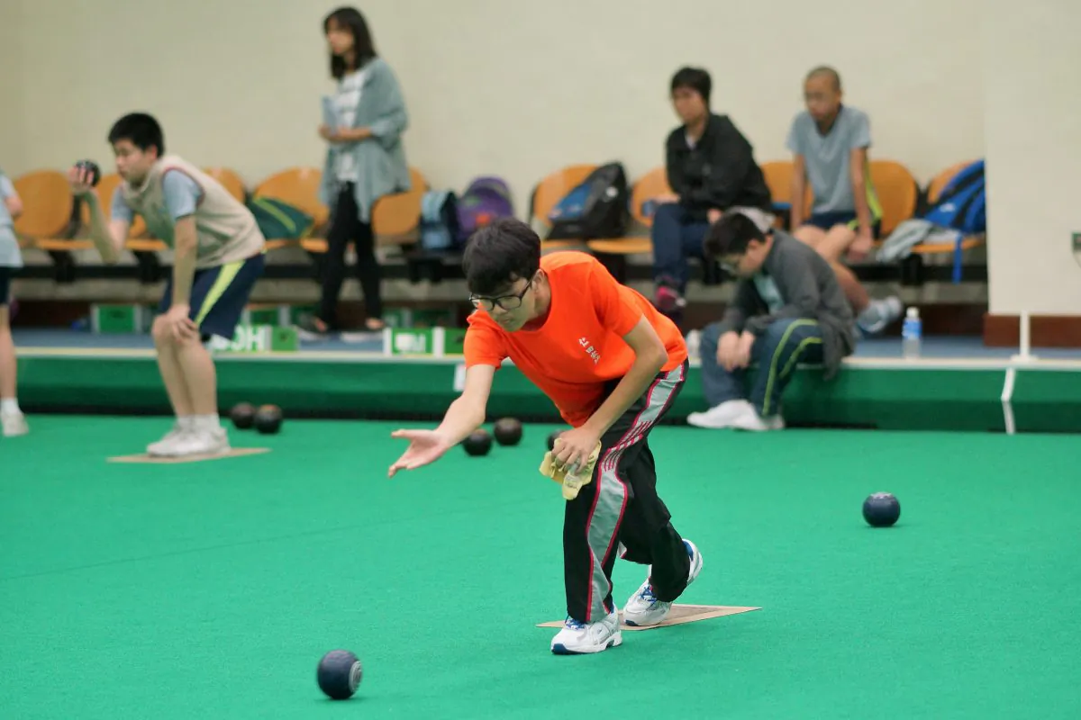 Lyndon Sham skipper of Yan Oi Tong Tin Ka Ping (YOTTKP) Secondary school that successfully retained the Secondary Schools trophy at the Lawn Bowls Inter-schools Competition held at Ap Lei Chau Sports Centre, on Sunday May 1, 2016. (Mike Worth)