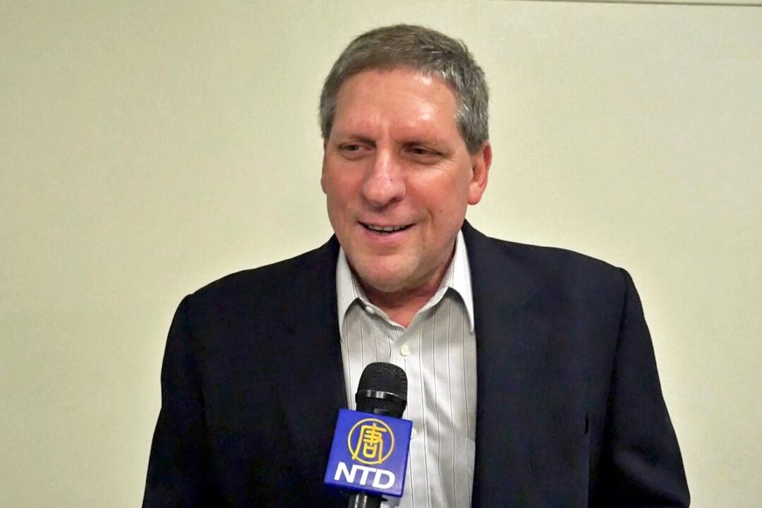 Rod Firestone, vice president and general manager of Ashby Street Outdoor, spoke about his experience watching Shen Yun Performing Arts. (Courtesy of NTD Television)