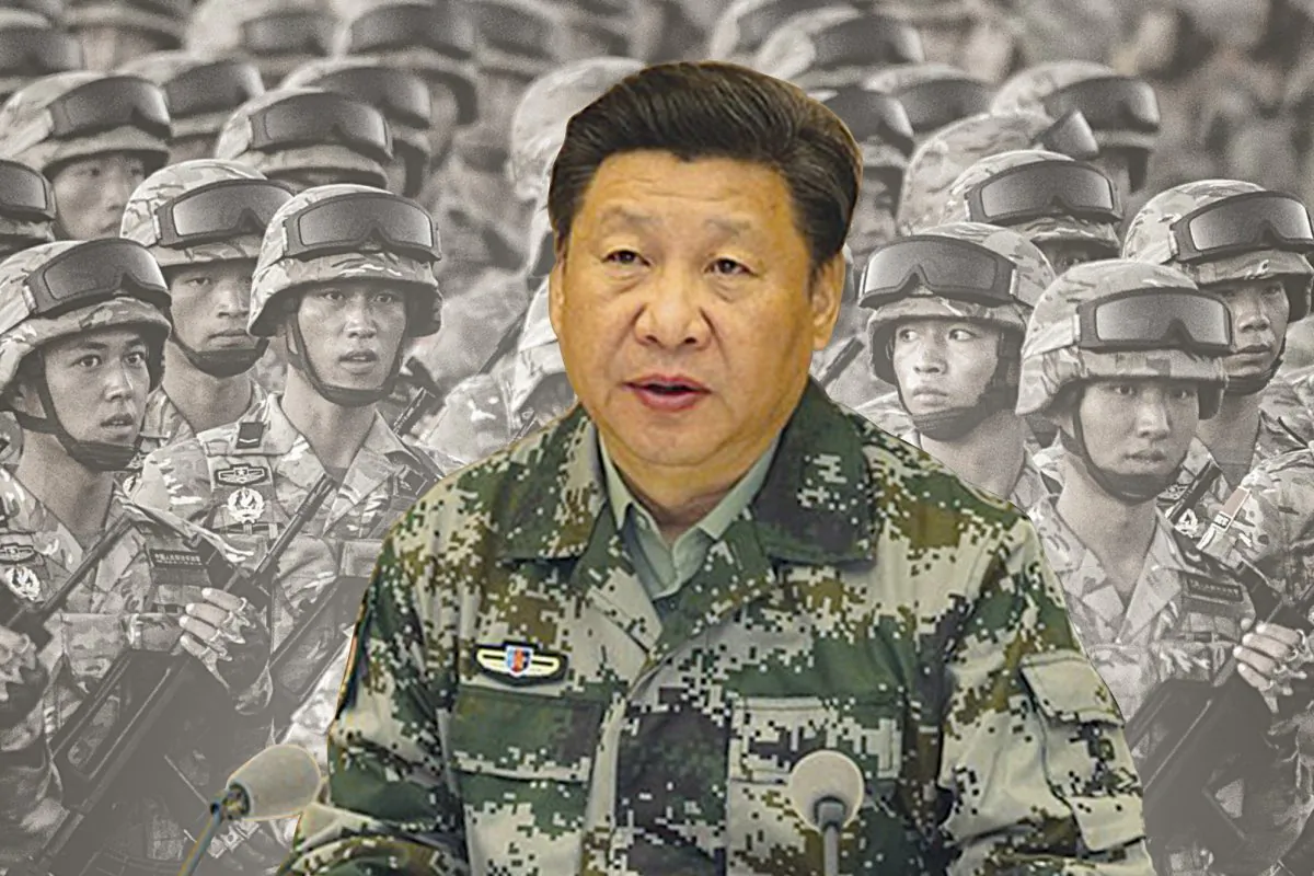 Xi Jinping in army camouflage suit visited the Joint Command Headquarters (JCH) after being named commander-in-chief of the JHC of the Central Military Commission (CMC) on April 20, 2016.
(Composed photo Epoch Times)