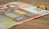 Politicians Should Not Be Able to Sidestep Money-Laundering Scrutiny