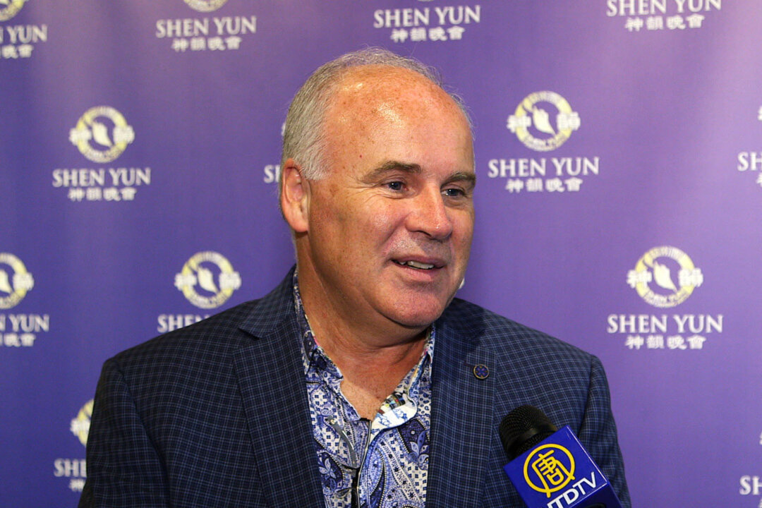 Jeff Calderwood, CEO of National Golf Course Owners Association Canada, came to see Shen Yun at the National Arts Centre on May 8, 2016, with a group of eight family members and friends. He said seeing the show was "very meaningful for our family." (NTD Television)