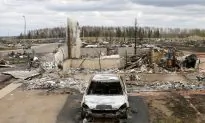 Fort McMurray Wildfire: Oil Industry Restarting but City to Remain Closed for Weeks