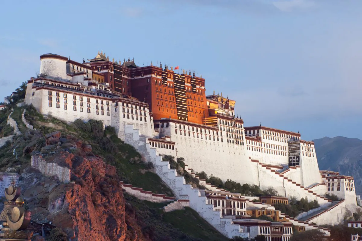 The Potala Palace in Lhasa, Tibet. (Coolmanjackey/Wikimedia, CC BY-SA)