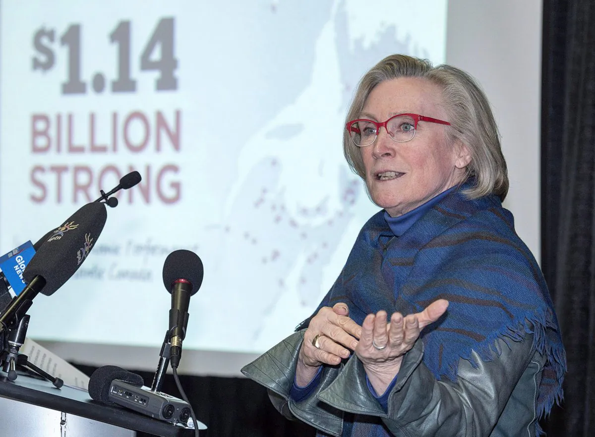 Federal Indigenous Affairs Minister Carolyn Bennett speaks at a meeting of the Atlantic Policy Congress of First Nations Chiefs Secretariat in Halifax on April 27, 2016. (The Canadian Press/Andrew Vaughan)