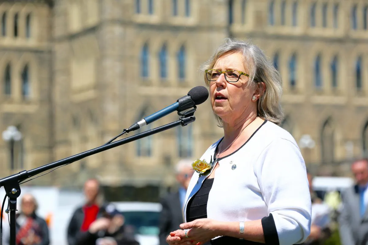 Green Party Leader Elizabeth May speaks on Parliament Hill on May 10, 2016. (Jonathan Ren/Epoch Times)