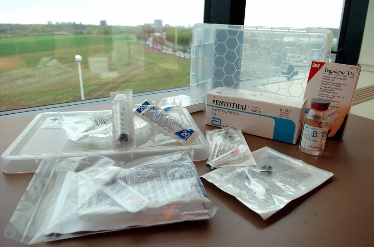 A "euthanasia kit" available in the 250 Belgian Multipharma's chemist shops for the general practitioners who want to practise euthanasias at the patients' homes on April 18, 2005 (ETIENNE ANSOTTE/AFP/Getty Images)
