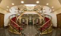 ‘Kleptocracy Tour’: London Sightseeing With a Difference